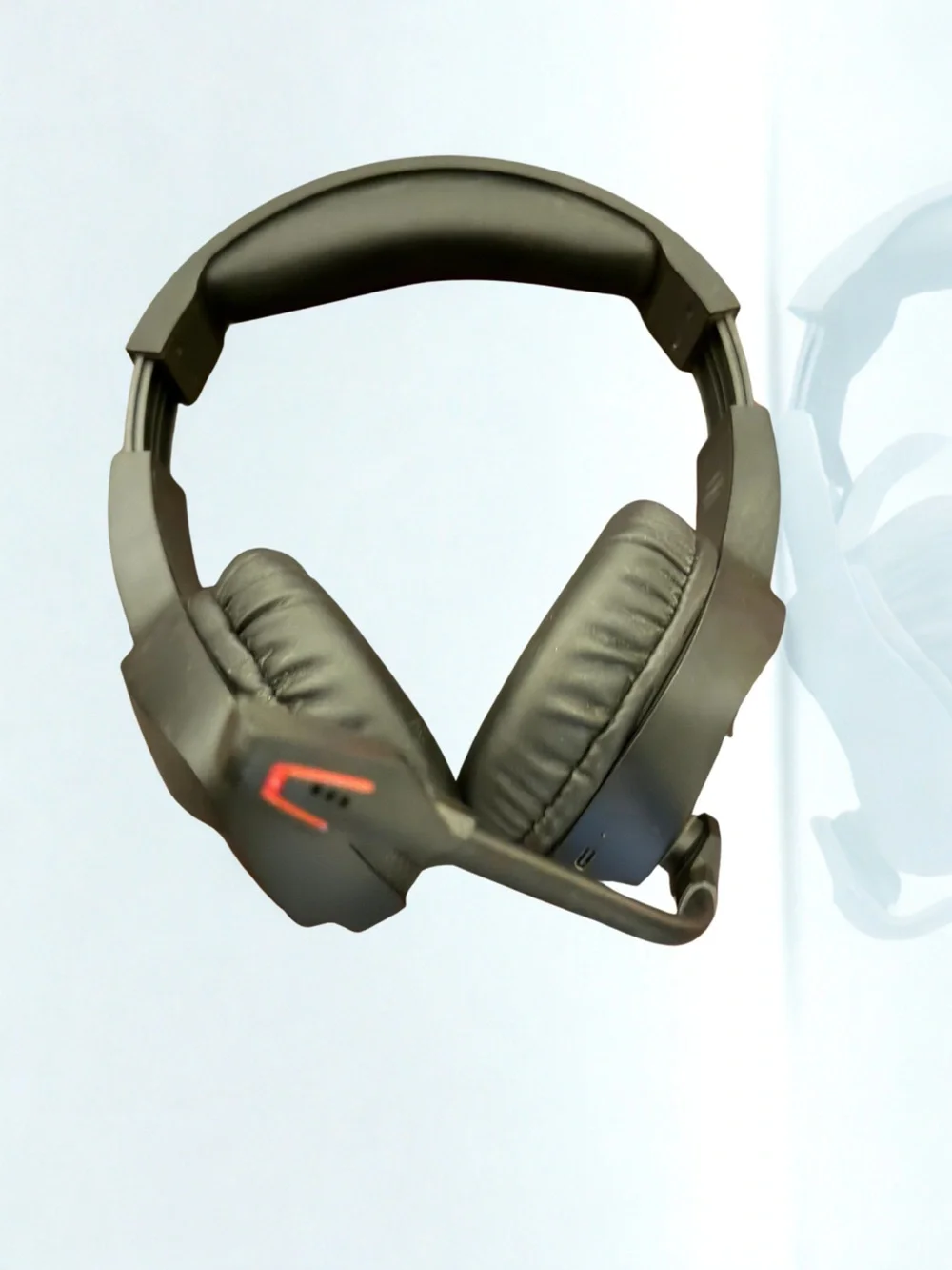 BW01 Wireless Black and Orange Gaming Headset with USB Dongle